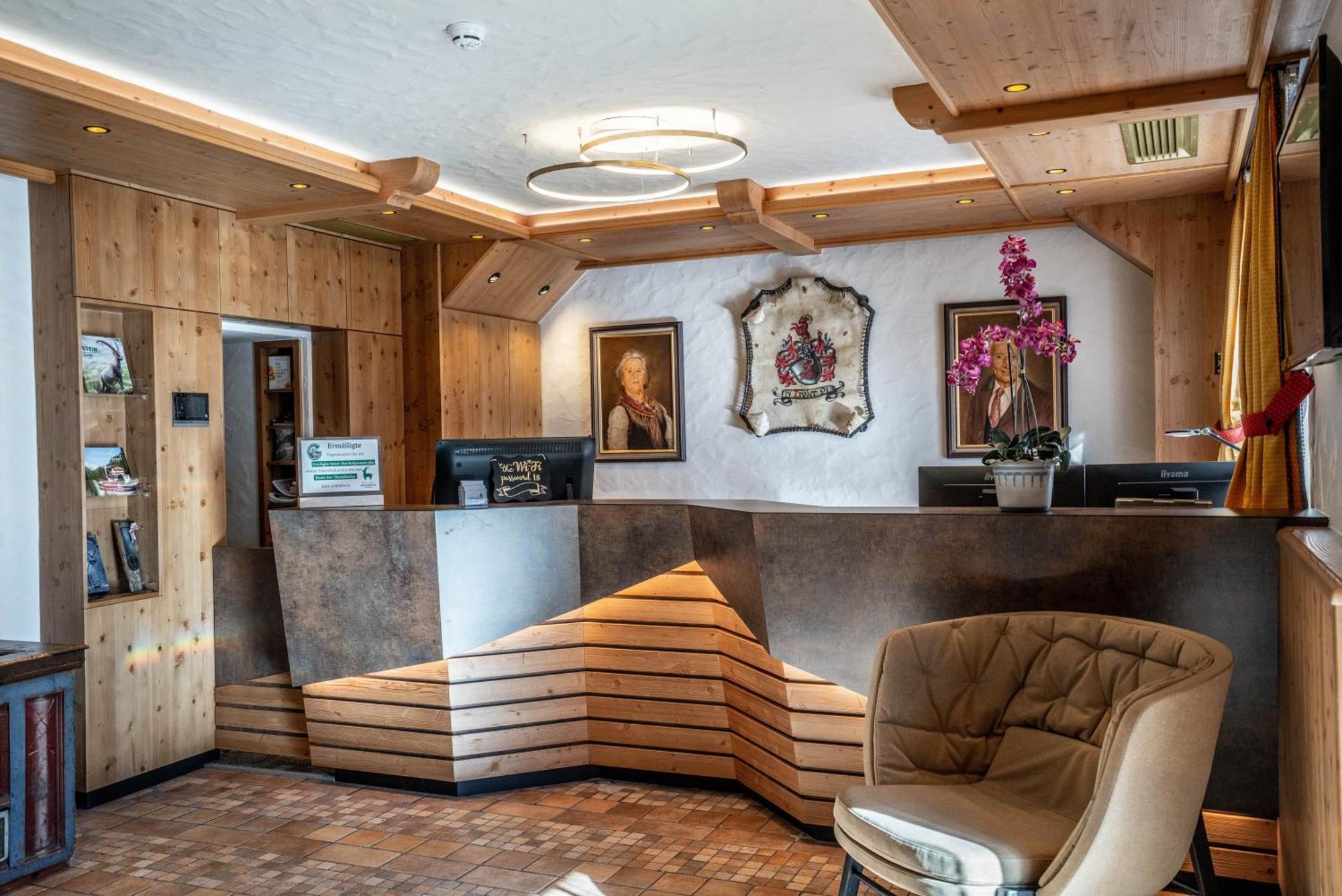 Alpin Panoramahotel Laerchenhof Heiligenblut Dış mekan fotoğraf