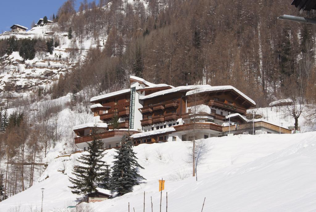 Alpin Panoramahotel Laerchenhof Heiligenblut Dış mekan fotoğraf